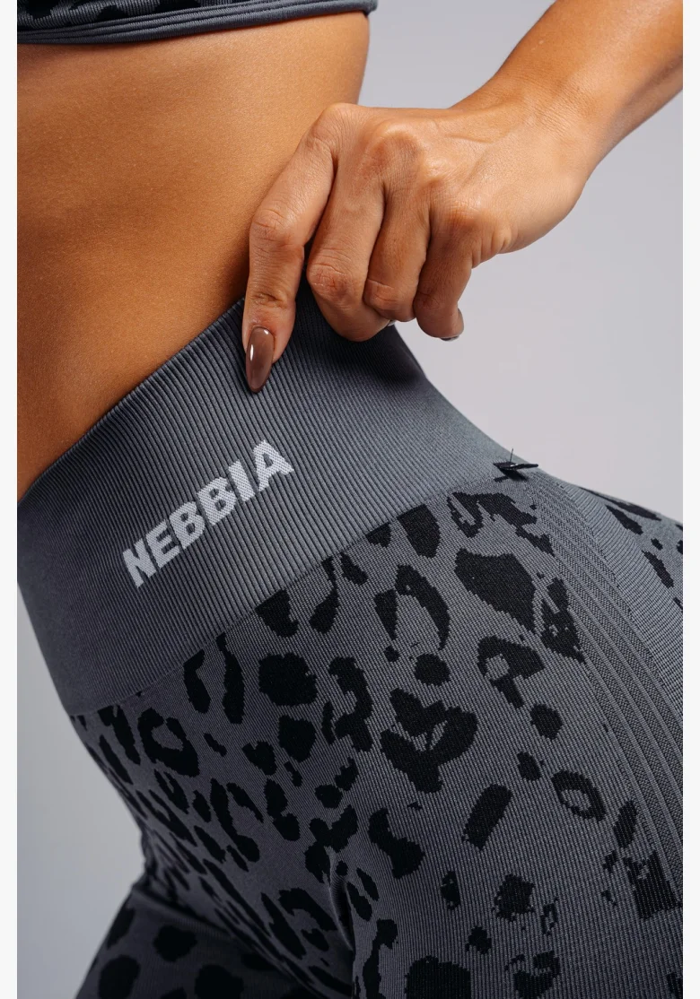 NEBBIA Kompresné push-up legíny s leopardím vzorom PRIMAL čierne