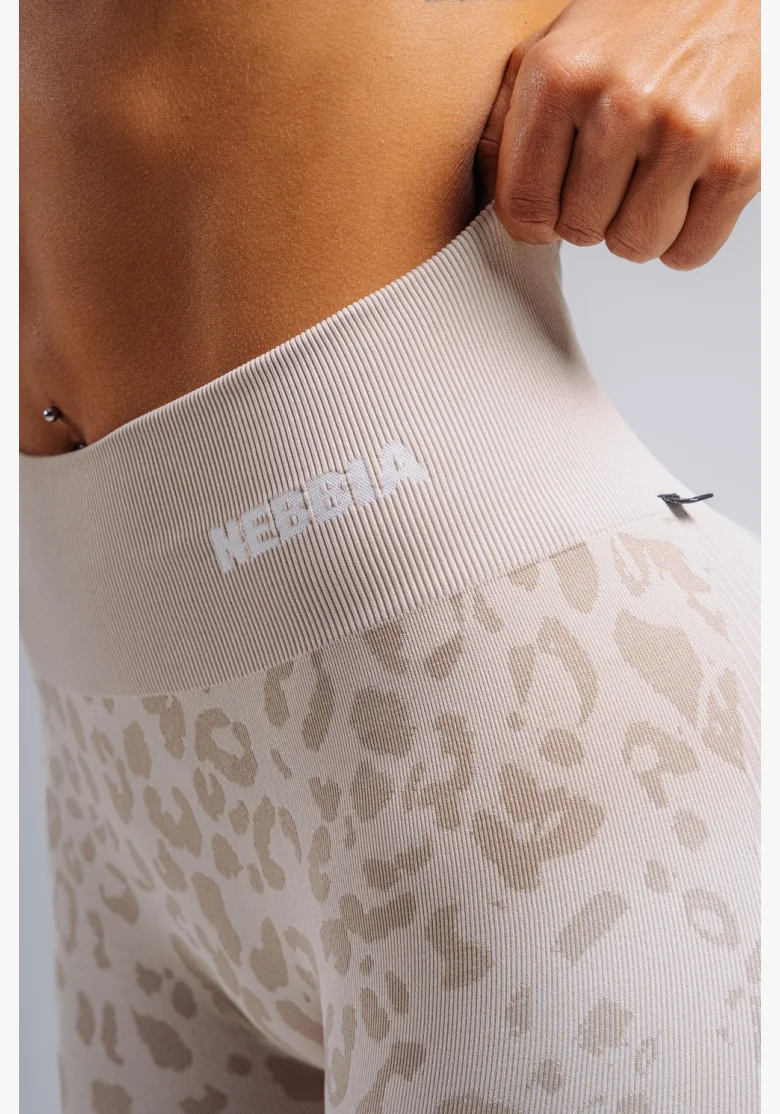 NEBBIA Kompresné push-up legíny s leopardím vzorom PRIMAL krémové