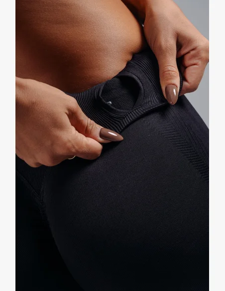NEBBIA extra push-up legíny s vysokým pásom PRIMAL čierne
