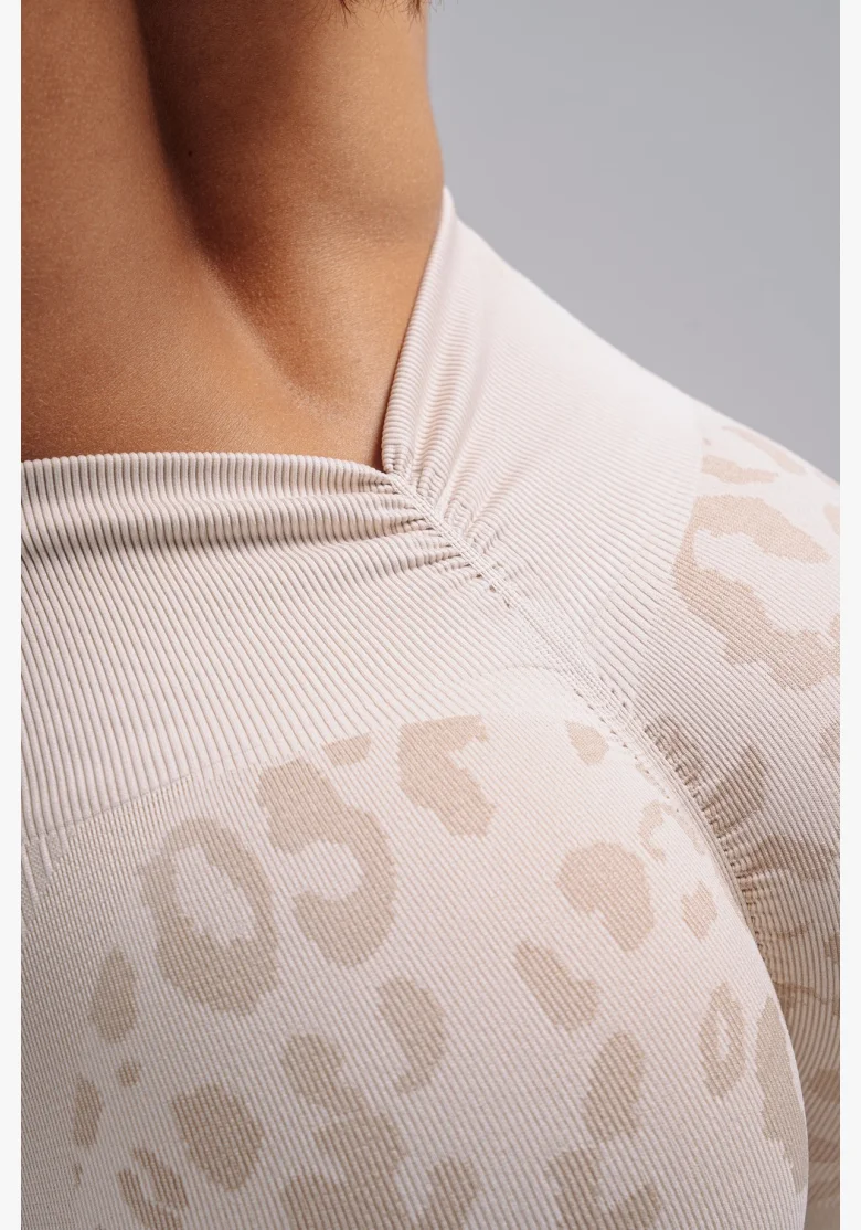 NEBBIA Kompresné push-up šortky s leopardím vzorom PRIMAL krémové