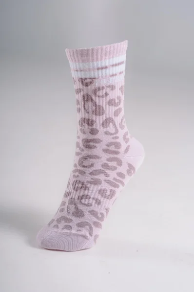 NEBBIA Crew ponožky s leopardím vzorom PRIMAL ružové