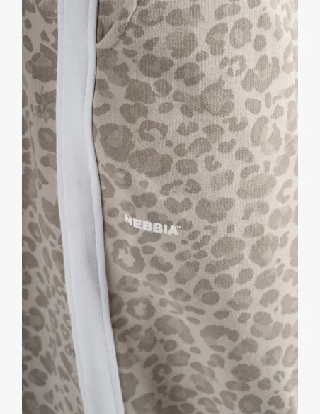 NEBBIA Baggy tepláky s leopardím vzorom PRIMAL krémové