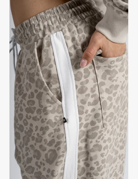 NEBBIA Baggy tepláky s leopardím vzorom PRIMAL krémové