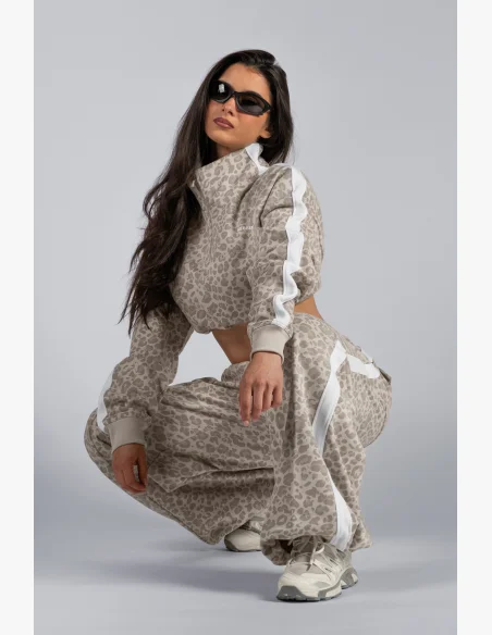 NEBBIA Baggy tepláky s leopardím vzorom PRIMAL krémové