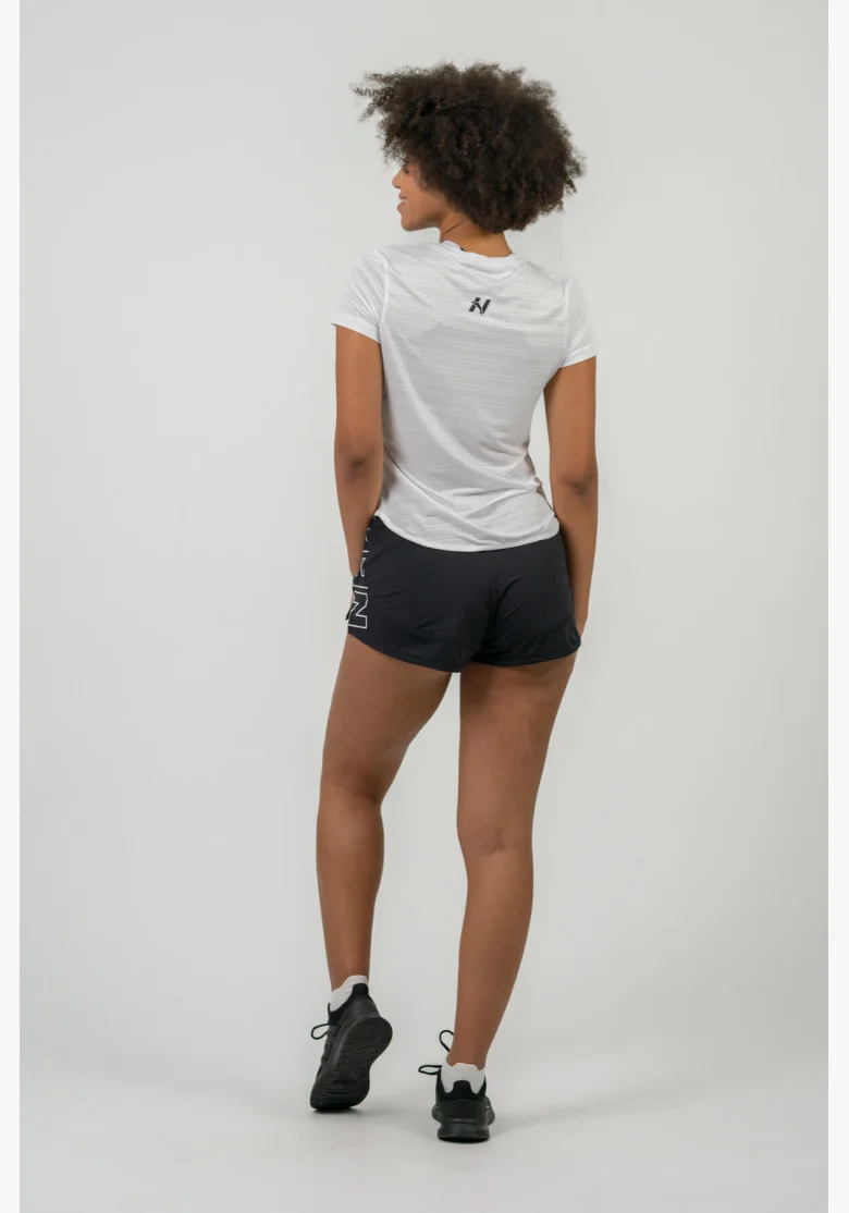 NEBBIA FIT Activewear tričko “Airy” s reflexným logom biela