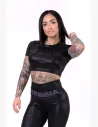 Vzorový crop top s krátkym rukávom je opäť niečo, čo tu ešte nebolo! Tento sexy kúsok poteší všetky odvážne ženy, ktoré sa neboja extravagancie a udávania trendov.
