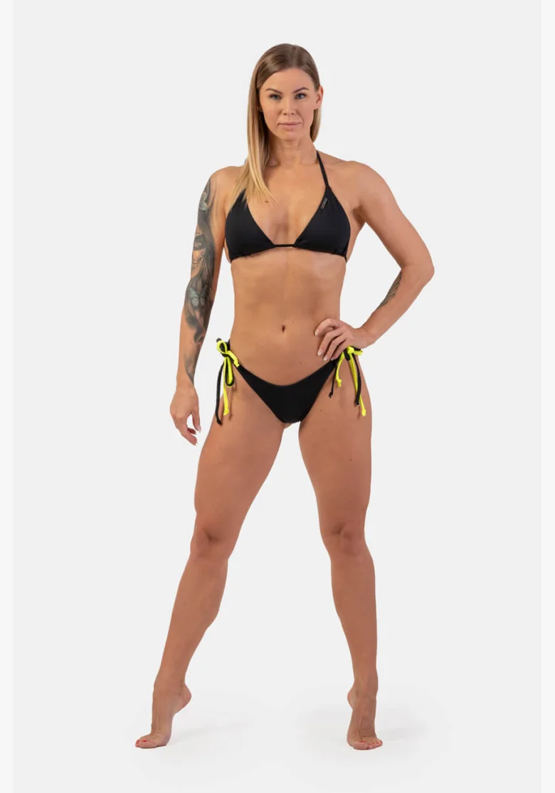 NEBBIA Trojuholníkové bikiny Classic (horný diel) čierna