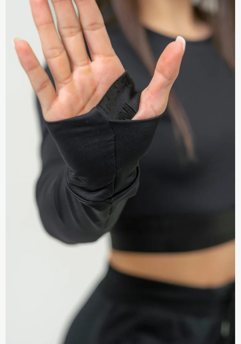 NEBBIA Dámsky crop top s dlhým rukávom INTENSE Perform čierna