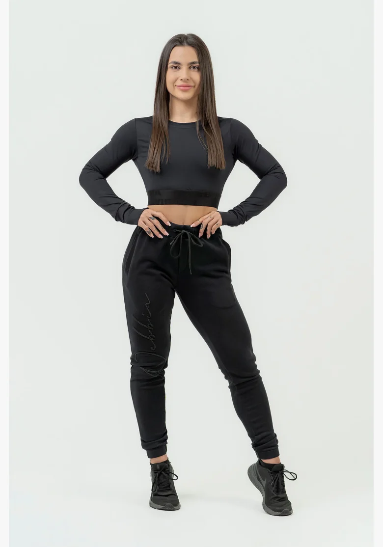 NEBBIA Dámsky crop top s dlhým rukávom INTENSE Perform čierna