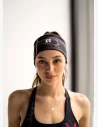 KFIT čelenka je vyrobená z priedušného a ľahkého materiálu, ktorý rýchlo schne a odvádza pot.