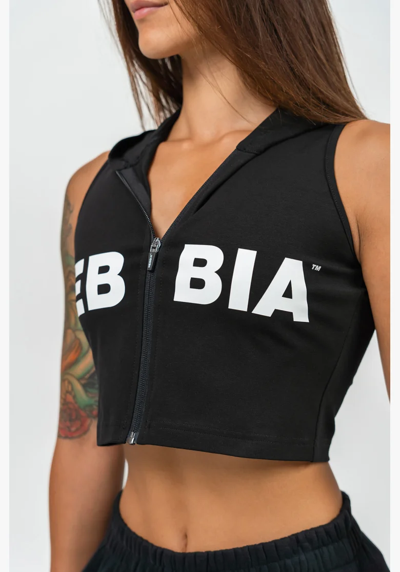 NEBBIA Crop mikina bez rukávov MUSCLE MOMMY čierna