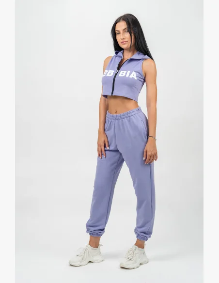 NEBBIA Crop mikina bez rukávov MUSCLE MOMMY fialová