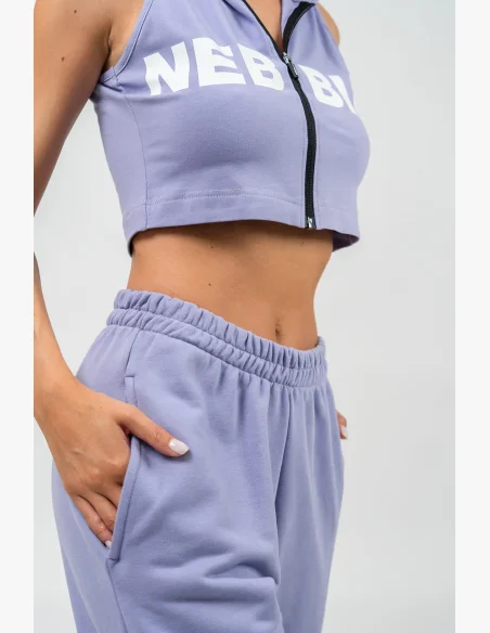 NEBBIA Crop mikina bez rukávov MUSCLE MOMMY fialová