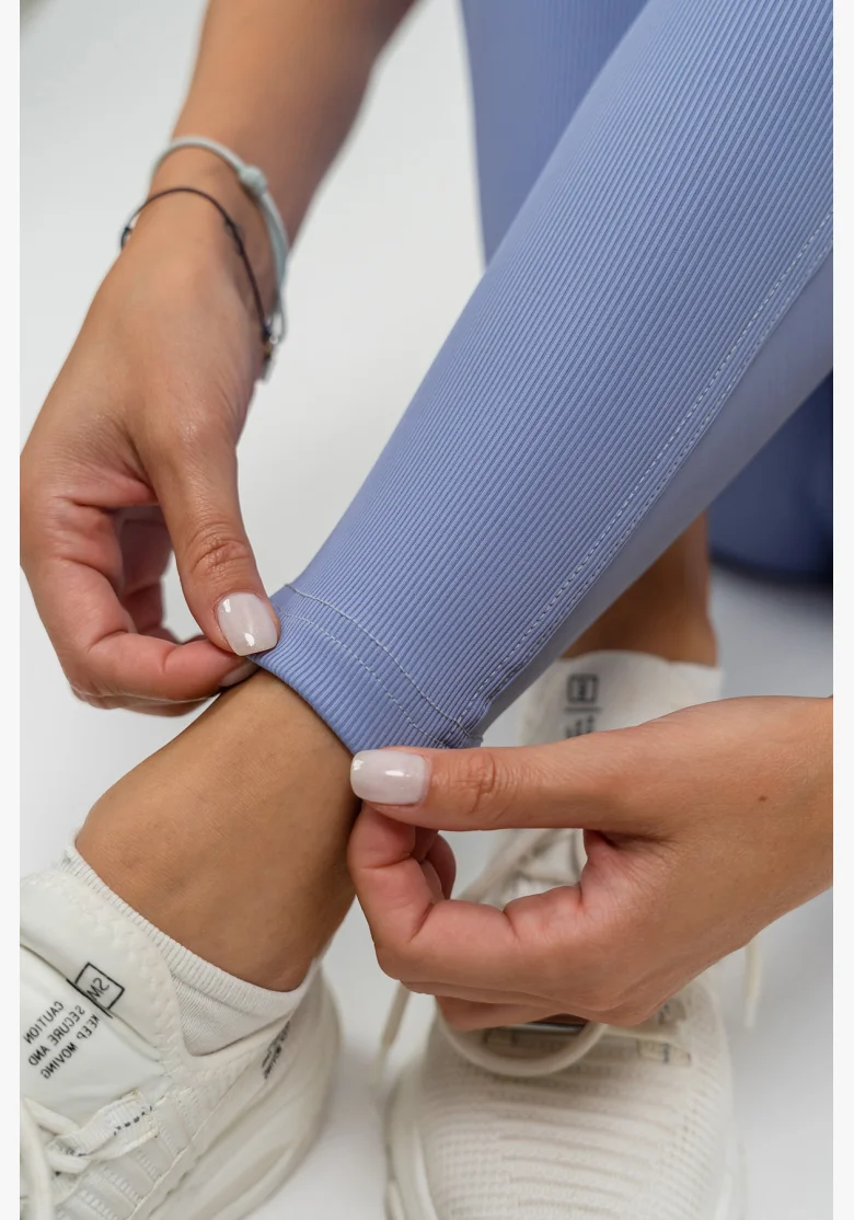 NEBBIA Tvarujúce legíny s vysokým pásom GLUTE PUMP fialová