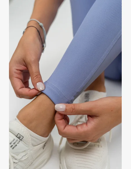 NEBBIA Tvarujúce legíny s vysokým pásom GLUTE PUMP fialová