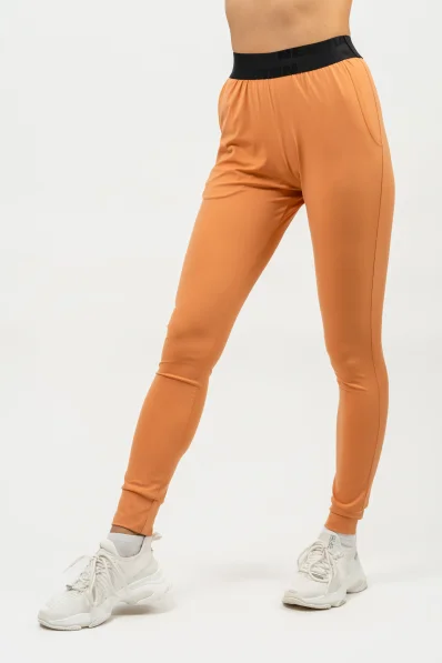 NEBBIA • Slim fit legíny s kapsami GYM SPIRIT oranžová • Nebshop.sk