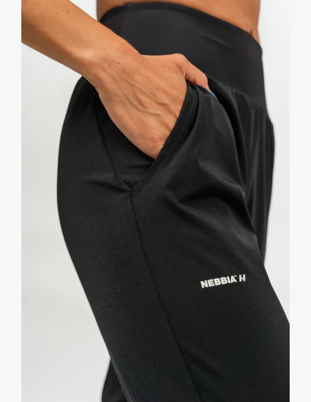 NEBBIA Slim fit legíny s vreckami SLEEK čierna