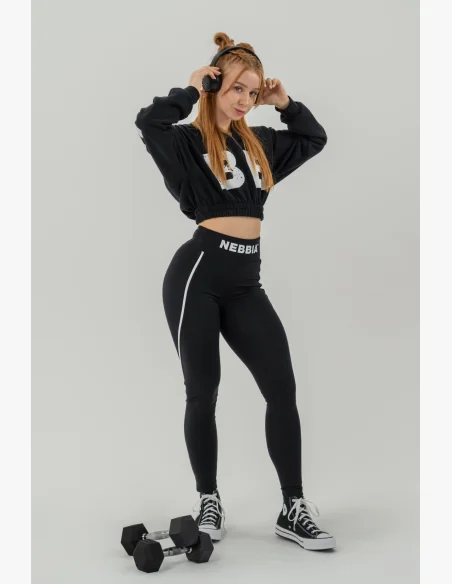 NEBBIA Crop top mikina MUSCLE MOMMY čierna