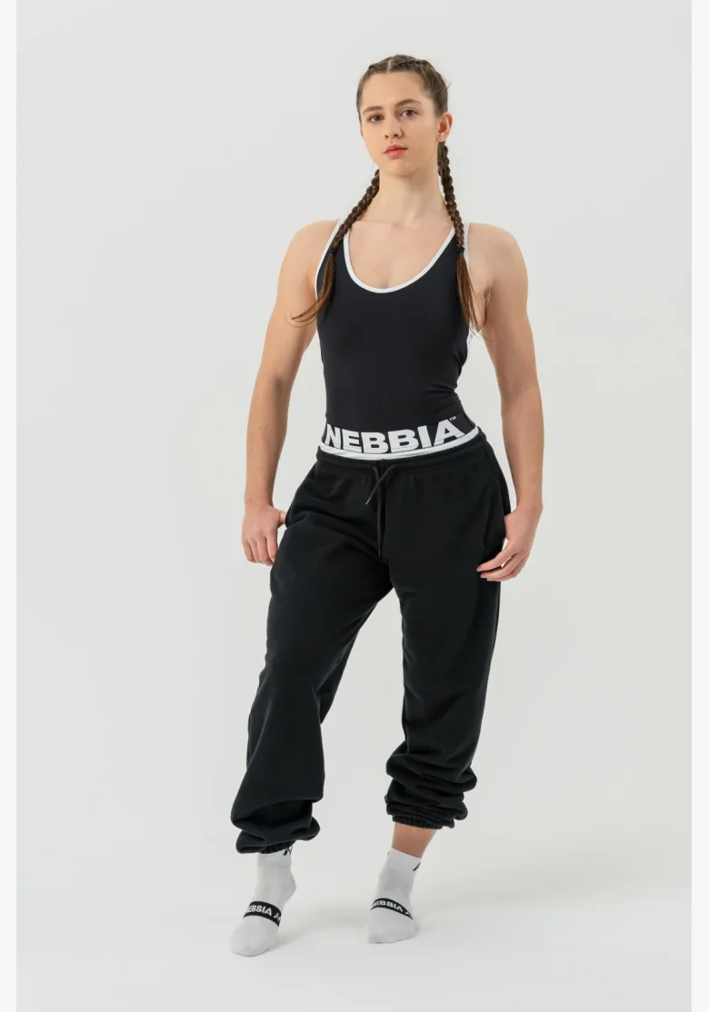NEBBIA Fitness overal 5″ HAMMIES čierna