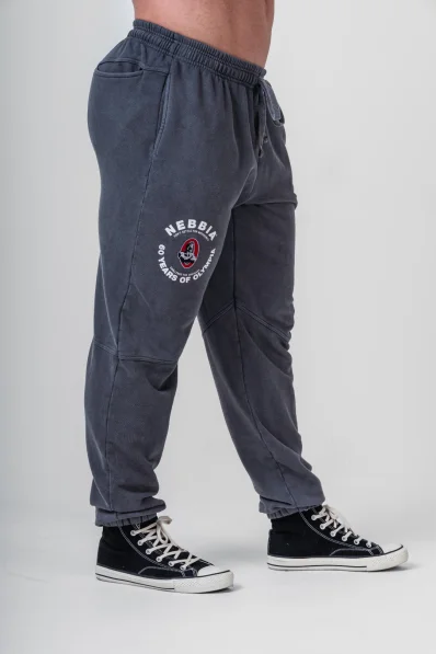 NEBBIA • NEBBIA Washed tepláky s kapsami LEGEND čierne • Nebshop.sk 2