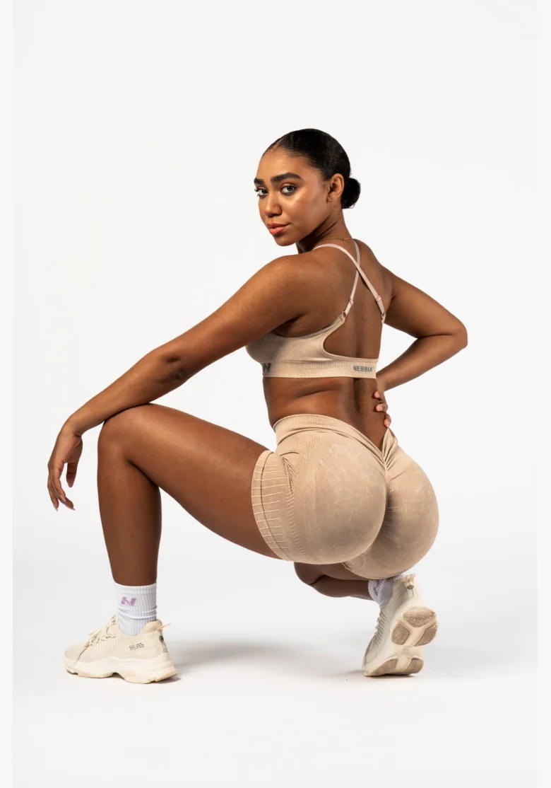 NEBBIA Bezšvové push-up šortky s vysokým pásom TOTALLY SEAMLESS krémové