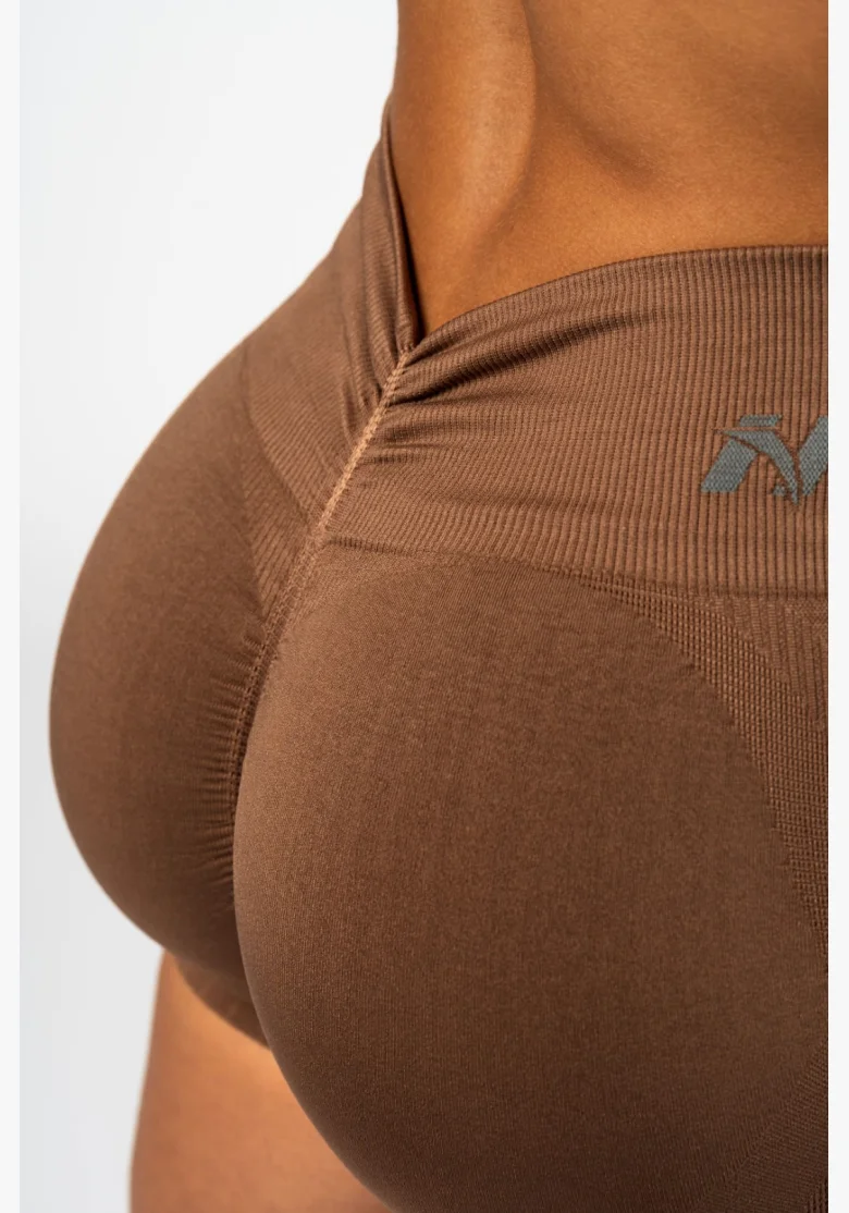 NEBBIA Bezšvové push-up šortky s vysokým pásom TOTALLY SEAMLESS hnedé