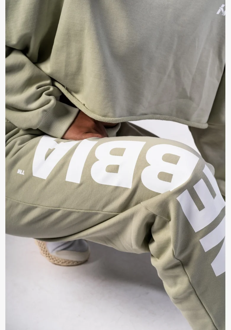 NEBBIA Voľné baggy tepláky BOYFRIEND STYLE svetlo zelené