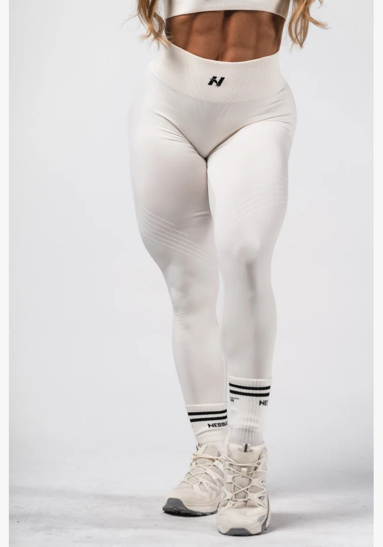 NEBBIA Tvarujúce bezšvové maximum push-up legíny FLOW SEAMLESS krémové