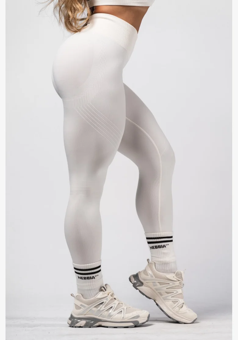 NEBBIA Tvarujúce bezšvové maximum push-up legíny FLOW SEAMLESS krémové