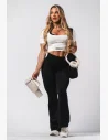 ChatGPT povedal:






Trendy flared legíny NEBBIA FLOW SEAMLESS s V-pásom a scrunch efektom ti vykúzlia sexy krivky a fresh look do fitka aj do mesta.





