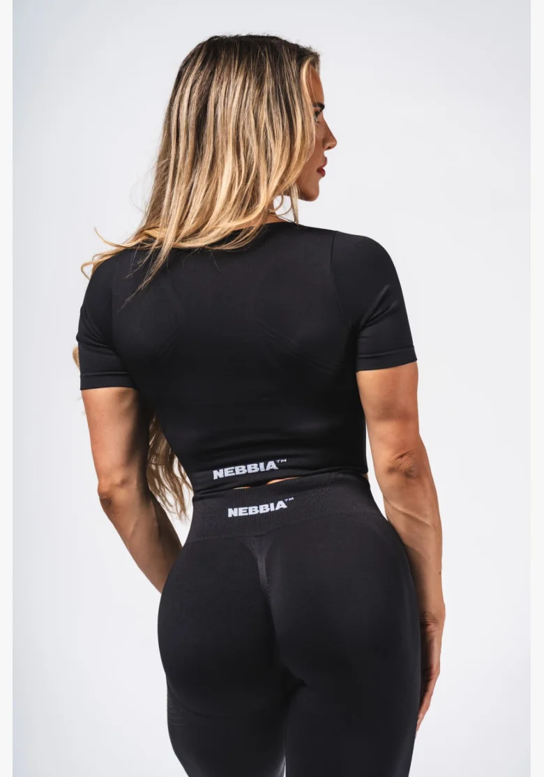 NEBBIA Tvarujúci bezšvový crop top FLOW SEAMLESS čierny