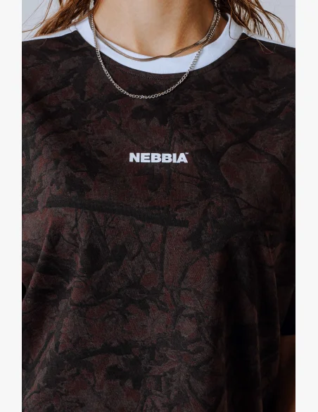 NEBBIA Relaxed fit tričko POWER camo hnedé