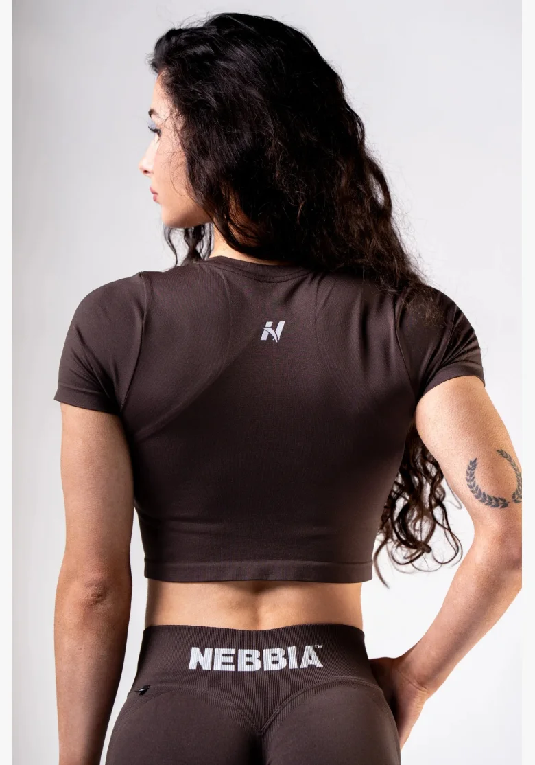 NEBBIA Seamless crop top s krátkymi rukávmi POWER hnedý