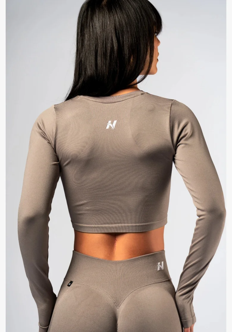 NEBBIA Seamless crop top s dlhým rukávom POWER béžový