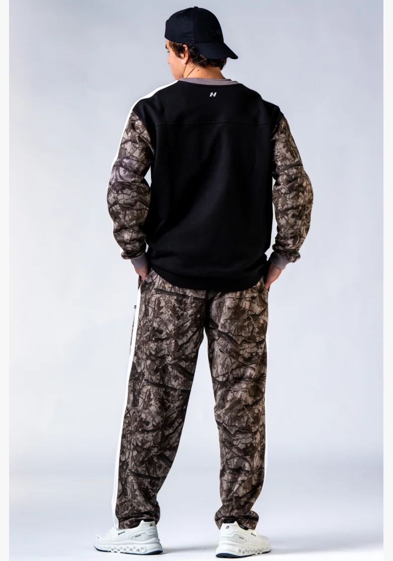 NEBBIA Relaxed fit mikina POWER Camo bledá