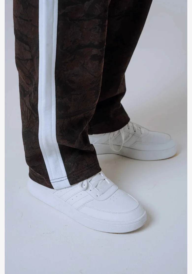 NEBBIA Relaxed fit tepláky POWER camo tmavé